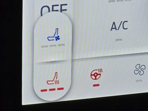 Used 2022 Ford Expedition Max Limited image 5