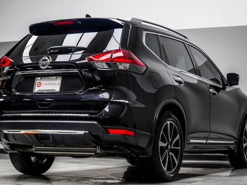 Used 2018 Nissan Rogue SL w/ Premium Package FWD image 13