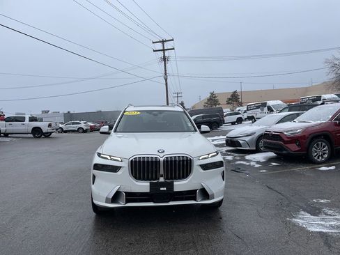 Used 2023 BMW X7 xDrive40i w/ Premium Package image 5