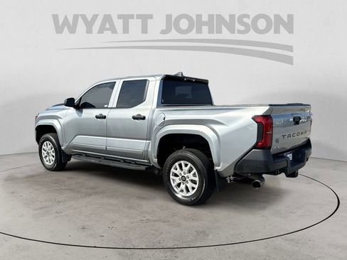 Used 2024 Toyota Tacoma SR AWD/4WD image 3
