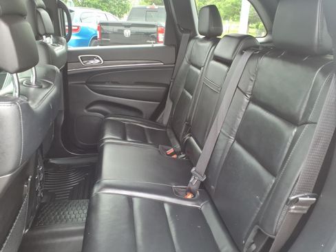 Used 2022 Jeep Grand Cherokee Limited AWD/4WD image 9