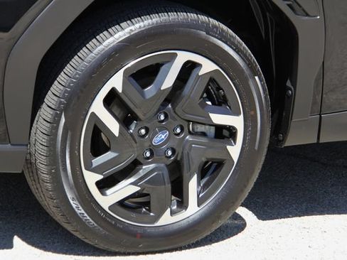Certified 2025 Subaru Forester Limited AWD/4WD image 14