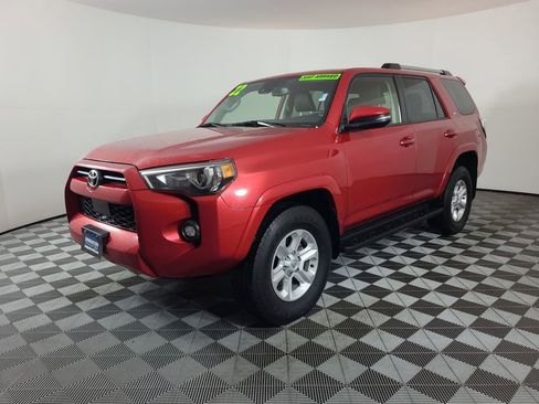 Used 2022 Toyota 4Runner SR5 Premium AWD/4WD image 7