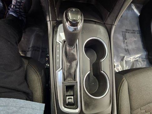 Used 2020 Chevrolet Equinox LT FWD image 19