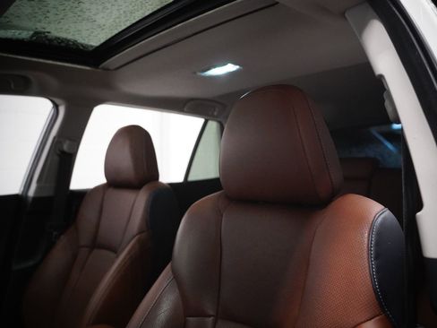 Used 2021 Subaru Outback Touring XT image 13