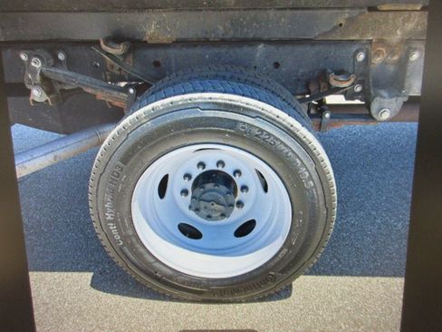 Used 2022 Ford F550 4x4 Regular Cab Super Duty image 31