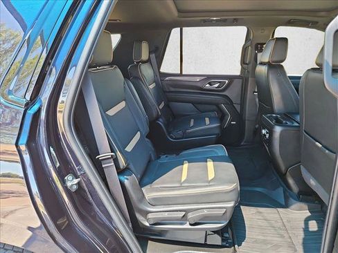 Used 2024 GMC Yukon AT4 w/ AT4 Premium Plus Package AWD/4WD image 23