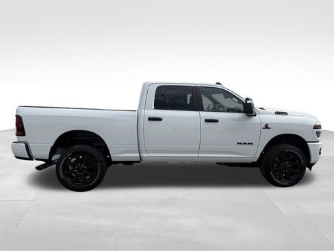 New 2026 RAM 2500 Big Horn AWD/4WD image 7