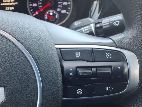 Used 2022 Kia K5 LXS image 24