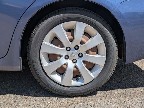 Used 2011 Subaru Impreza 2.5i image 9