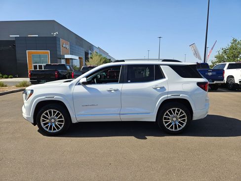 Used 2026 GMC Terrain Denali AWD/4WD image 2