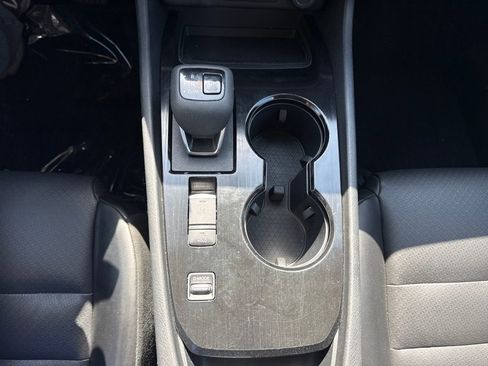 Used 2024 Nissan Rogue SV w/ SV Premium Package FWD image 22