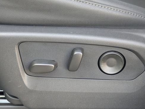 New 2026 GMC Sierra 1500 SLT image 22