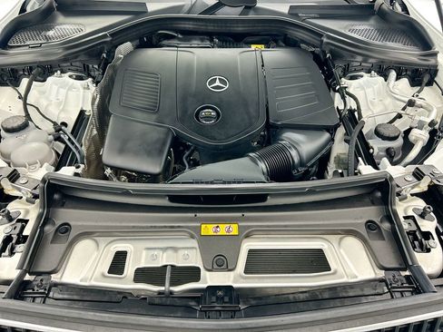 Used 2023 Mercedes-Benz GLC 300 image 27
