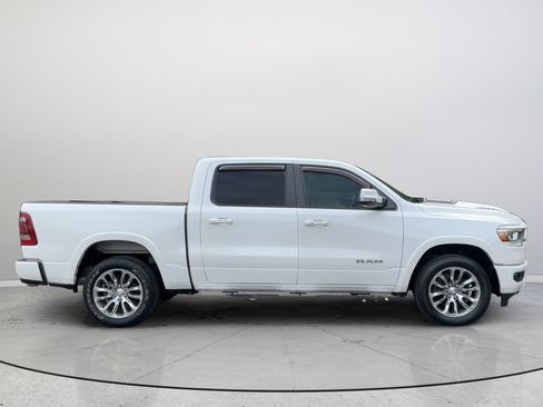 Used 2019 RAM 1500 Laramie AWD/4WD image 6