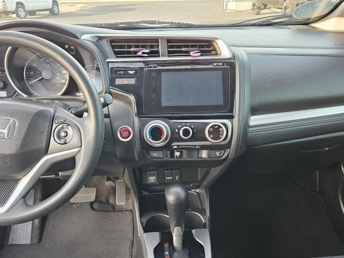 Used 2015 Honda Fit EX image 18