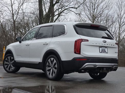 Used 2020 Kia Telluride EX w/ EX Premium Package image 15