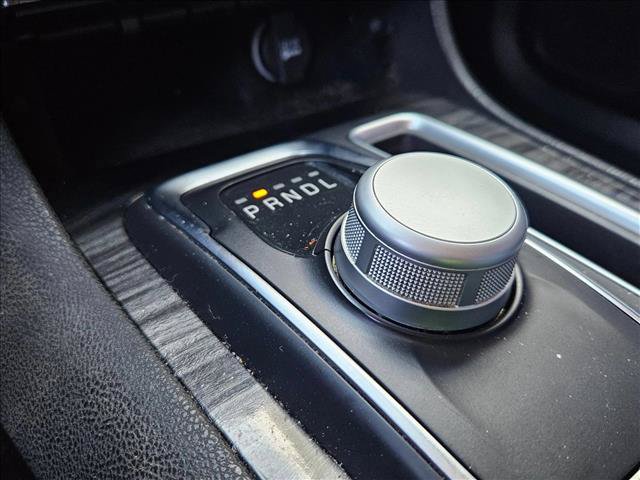Used 2022 Chrysler 300 Touring RWD image 7