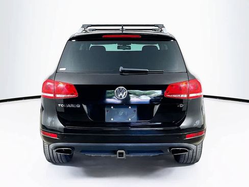 Used 2013 Volkswagen Touareg TDI AWD/4WD image 5