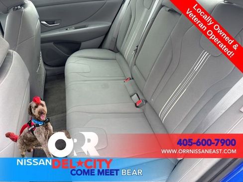 Used 2025 Hyundai Elantra SEL FWD image 11