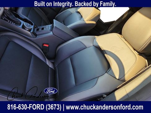 New 2025 Ford Bronco Outer Banks w/ Sasquatch Package image 12