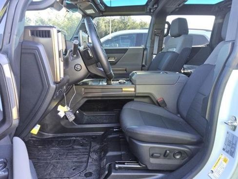 Used 2025 GMC Hummer EV 3X image 4