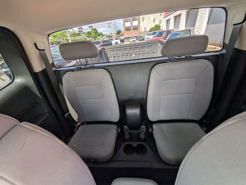 Used 2020 Chevrolet Colorado W/T w/ WT Convenience Package image 16