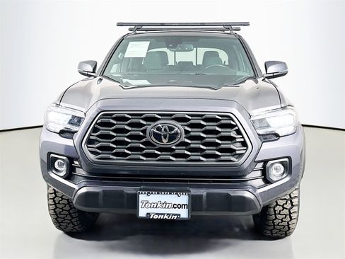 Certified 2020 Toyota Tacoma TRD Off-Road image 2