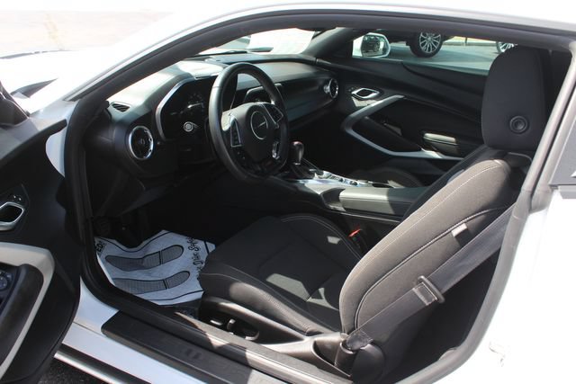 Used 2021 Chevrolet Camaro SS RWD image 21