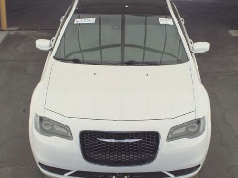 Used 2019 Chrysler 300 S w/ Safetytec Plus Group AWD/4WD image 2