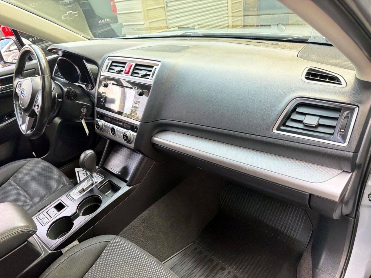 Used 2016 Subaru Outback 2.5i Premium AWD/4WD image 9