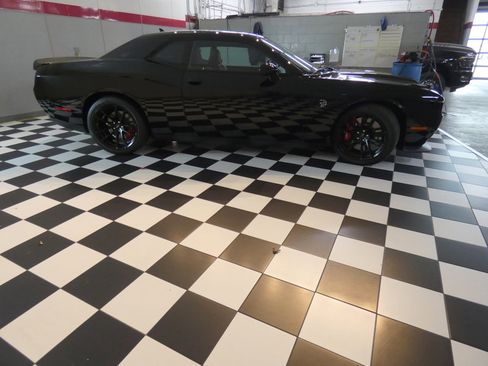 Used 2023 Dodge Challenger SRT Hellcat image 4