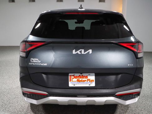 Used 2024 Kia Sportage LX AWD/4WD image 8