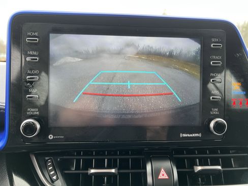 Used 2021 Toyota C-HR LE image 26