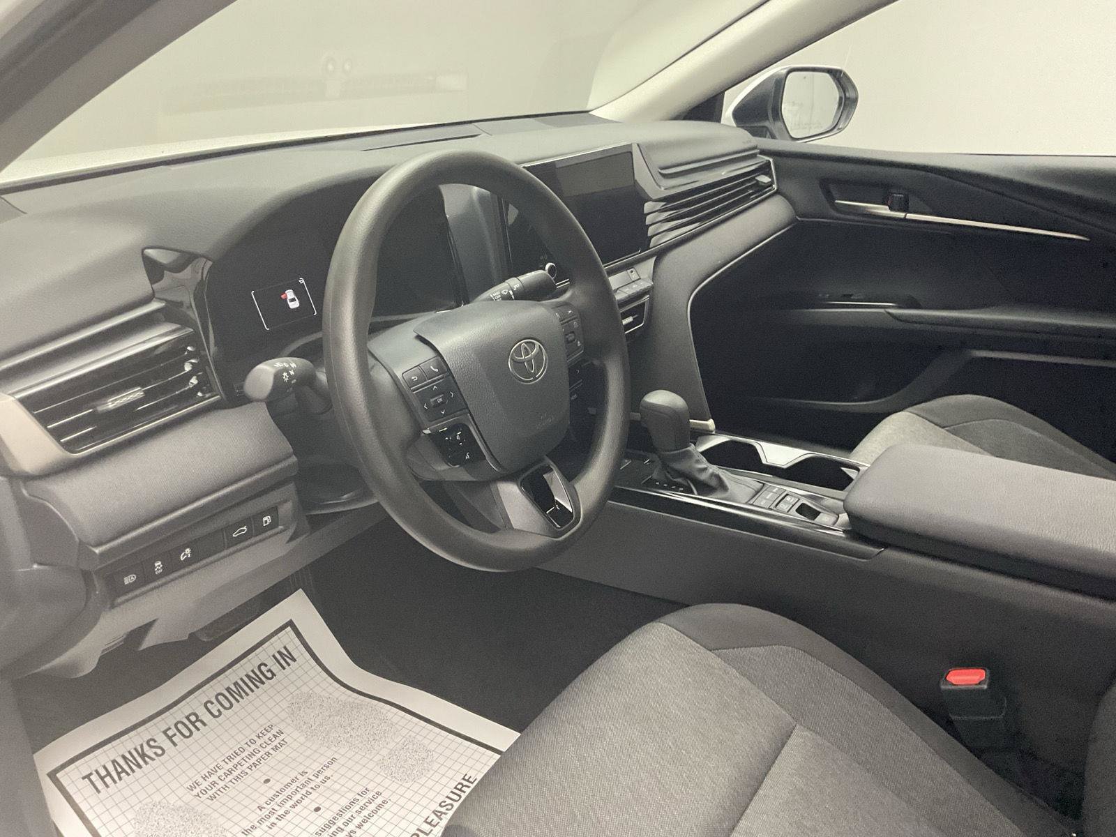 Used 2026 Toyota Camry LE FWD image 11