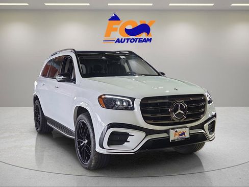 Used 2024 Mercedes-Benz GLS 580 4MATIC image 6