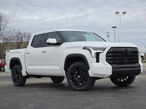 New 2026 Toyota Tundra SR5 image 2