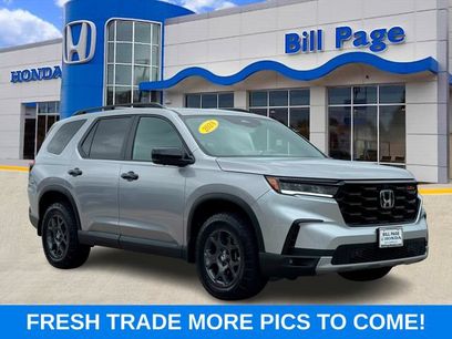 Certified 2025 Honda Pilot TrailSport