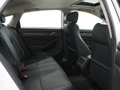 Used 2018 Honda Accord EX-L image 12
