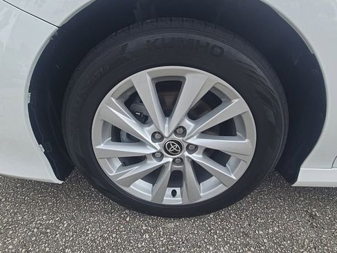Used 2022 Toyota Camry LE FWD image 9