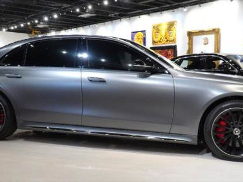 Used 2023 Mercedes-Benz S 580 4MATIC Sedan w/ AMG Line image 8