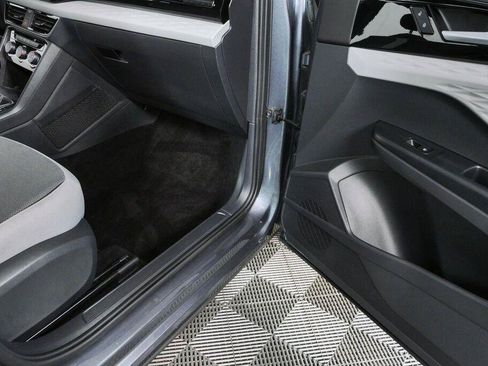 Certified 2023 Volkswagen Taos S FWD image 22