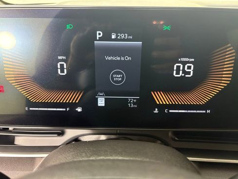 New 2026 Kia Carnival EX image 23