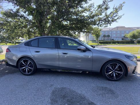Certified 2024 BMW 540i xDrive w/ Executive Package AWD/4WD image 3