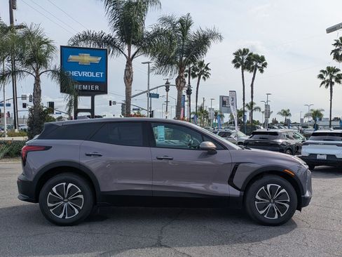 Used 2026 Chevrolet Blazer EV LT FWD image 6