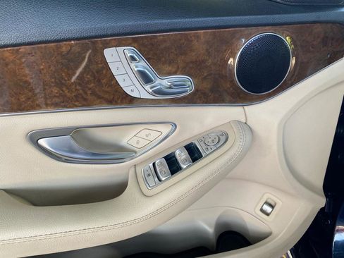 Used 2018 Mercedes-Benz C 300 Sedan image 21
