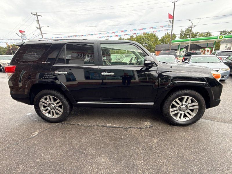 Used 2013 Toyota 4Runner Limited AWD/4WD image 4