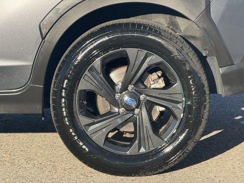 Certified 2024 Subaru Crosstrek 2.0i image 11