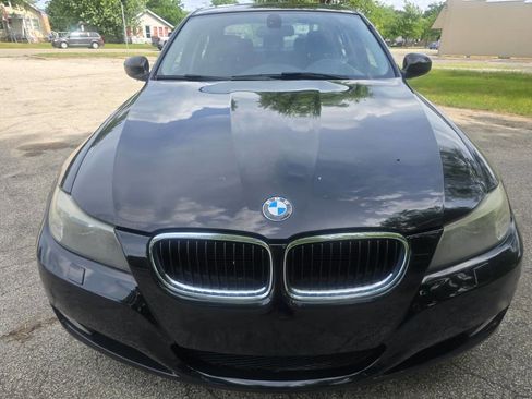 Used 2011 BMW 328i xDrive Sedan w/ Premium Pkg AWD/4WD image 2