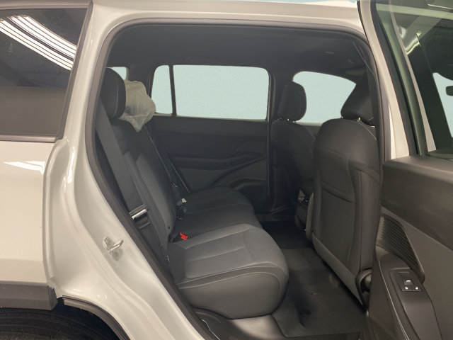 Used 2026 Jeep Cherokee Laredo AWD/4WD image 22